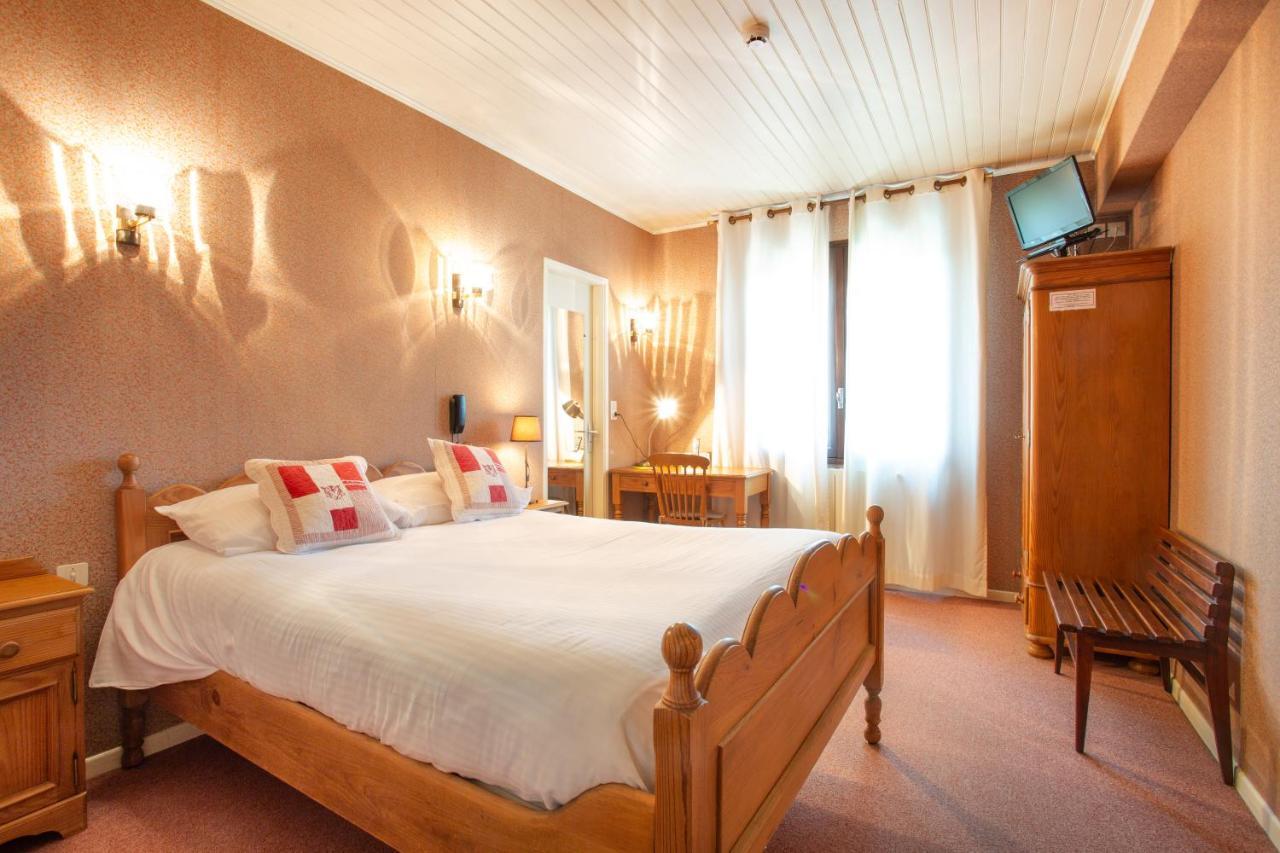 Logis Hotel Et Restaurant La Bombardiere Cuq-Toulza エクステリア 写真